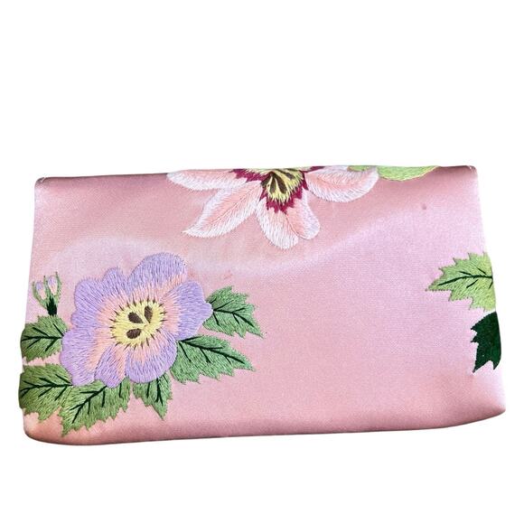 Women's Dolce Vita Pink Satin Embroidered Floral Flap Clutch Wedding Cocktail - Picture 12 of 12
